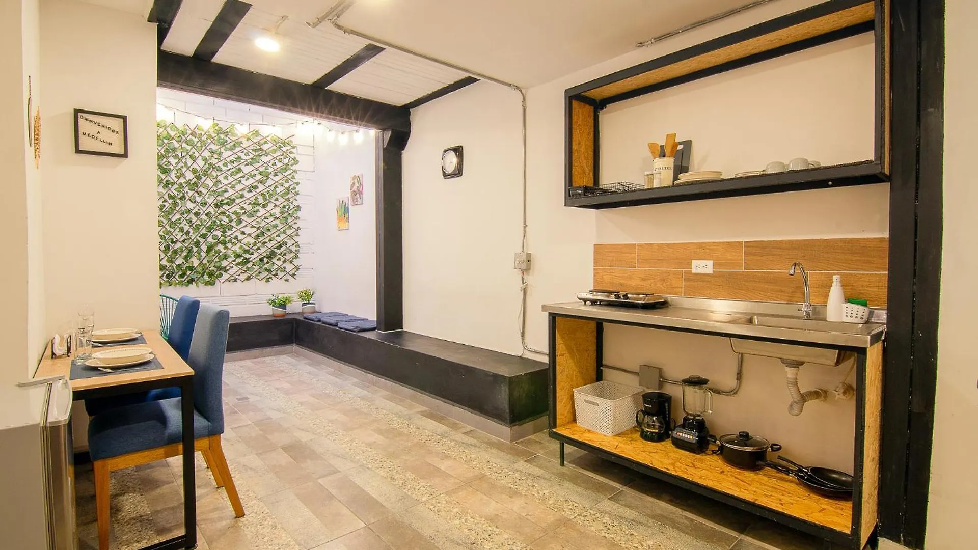 Apartamentos Medeliving Laureles-Estadio 메딜린 아파트