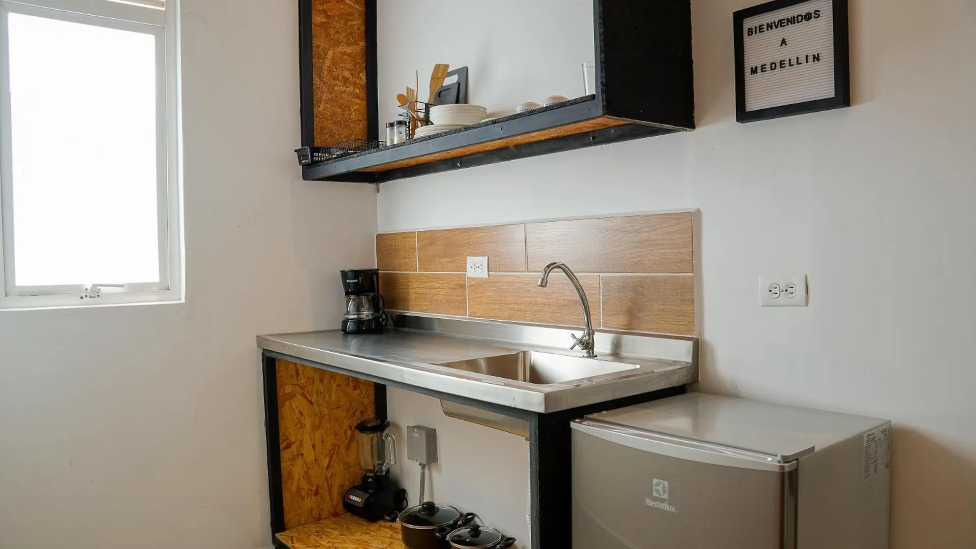 Apartamentos Medeliving Laureles-Estadio 메딜린