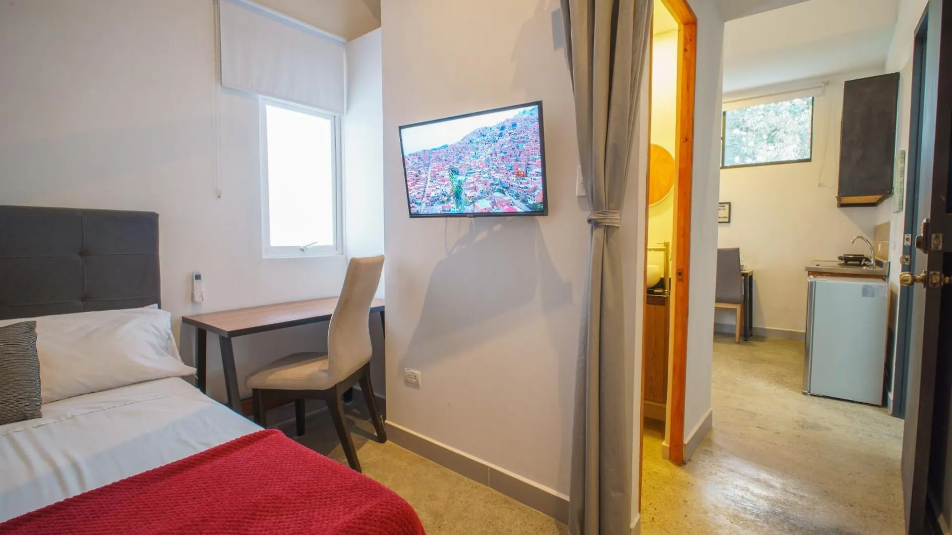 Apartamentos Medeliving Laureles-Estadio 메딜린 아파트